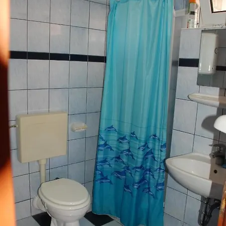 Pero 罗戈兹尼察